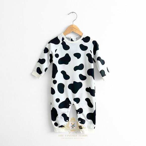 Other - NWT Cute Lil Farm Boys Sleep N' Play One-piece Bodysuit Rompers Cow Print 9-12M